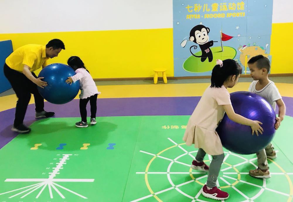 已有3300万家庭领到育儿补贴“孩子一出生就自带口粮自带工资”(图1)